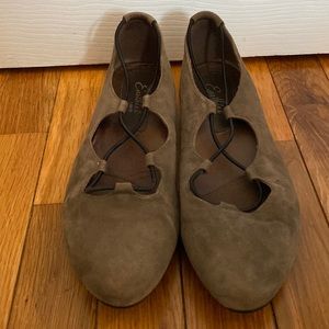 Earthies Essen Suede Flats Gray 8